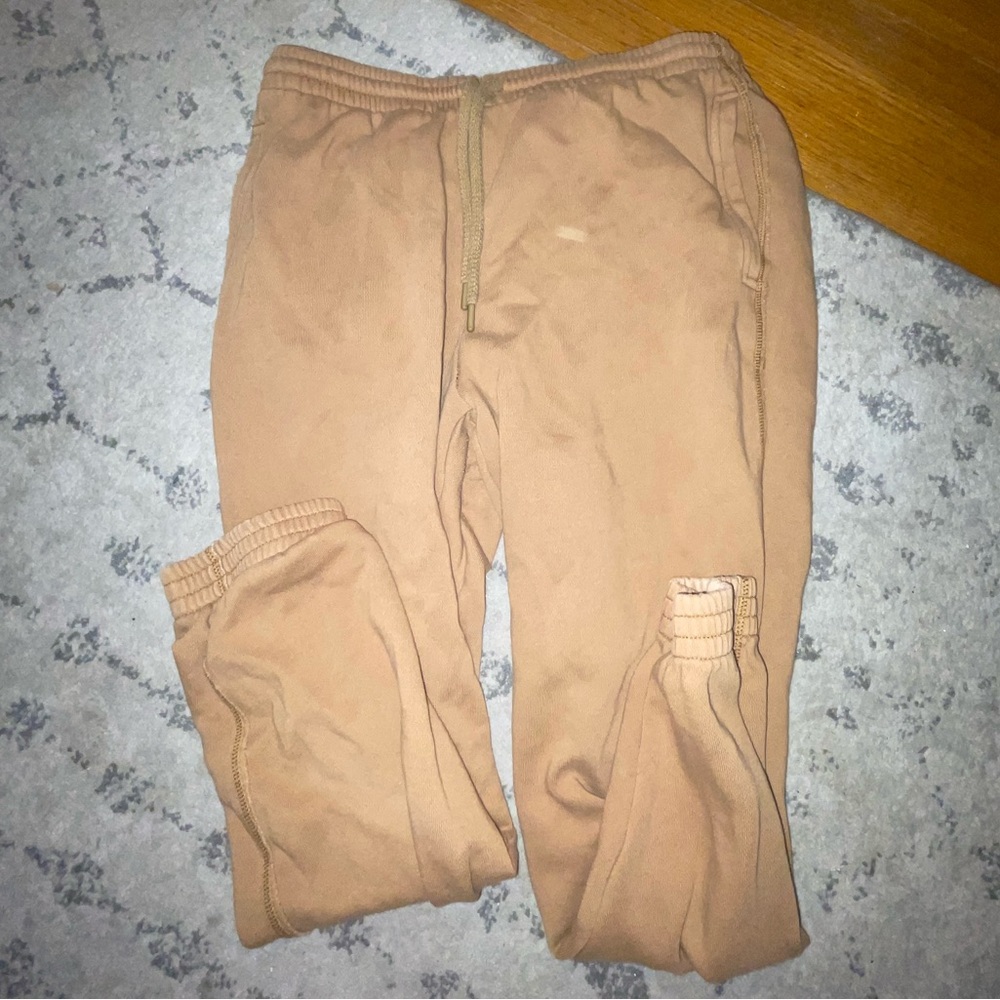 golden tan sweats aerie